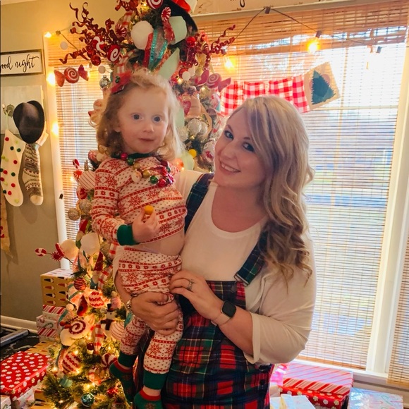 Meet your Posher, Laura - Picture 1 of 1